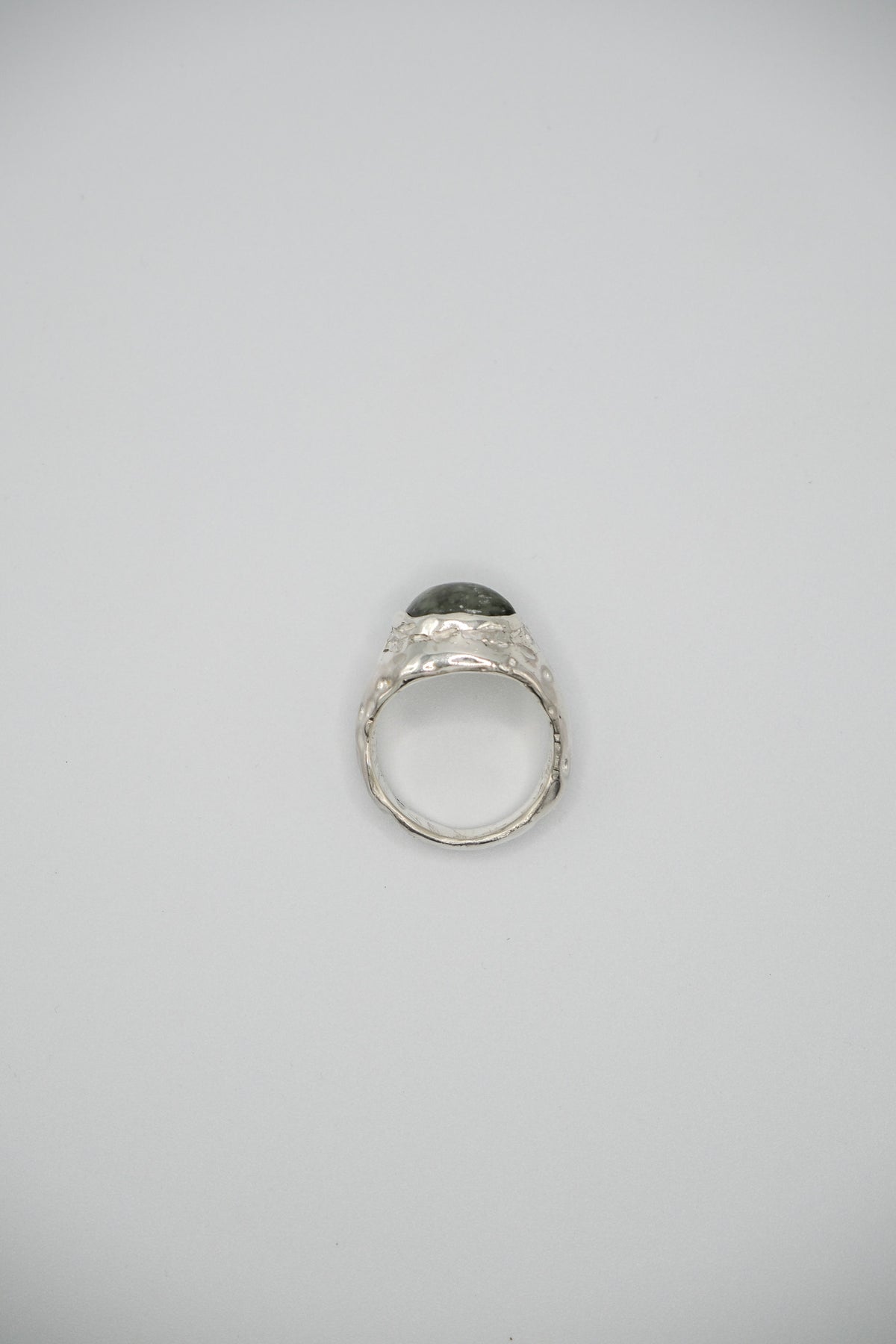 STERLING SILVER RING WITH SERAPHINITE STONE